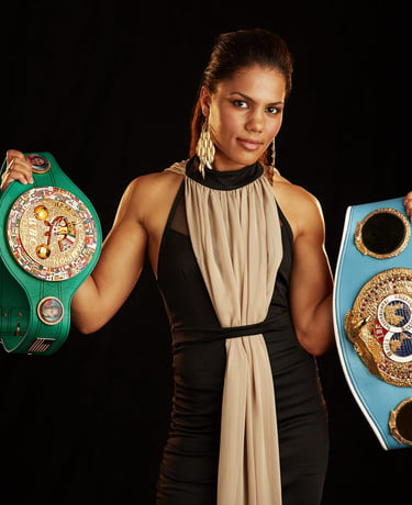 Ava Knight Lady of Boxing Women's Boxer of the year 2014