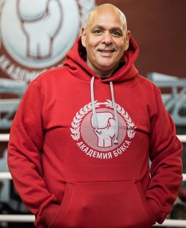 El Chicano Rudy Hernandez Genaro Hernandez brother cutman cornerman LA boxing gym Main Street gym