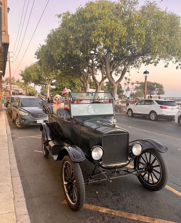 Coche antiguo con Turo en Hawai