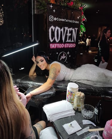 Servicio de tatuajes para eventos sociales