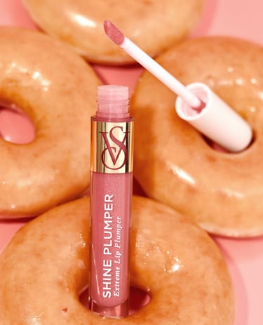 product photography for lipgloss
