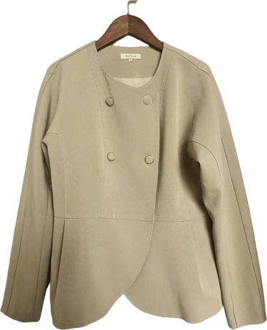a woman blouse jacket 
