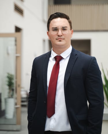 Steven Brester – stellvertretende Beratungsstellenleitung bei DSM Office Passau, Ihr Ansprechpartner für Buchhaltungsfragen