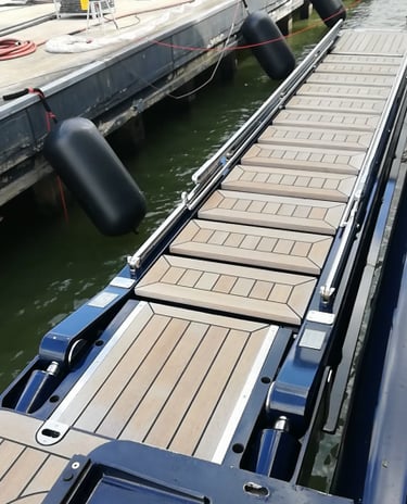 Superyacht gangway operation issue