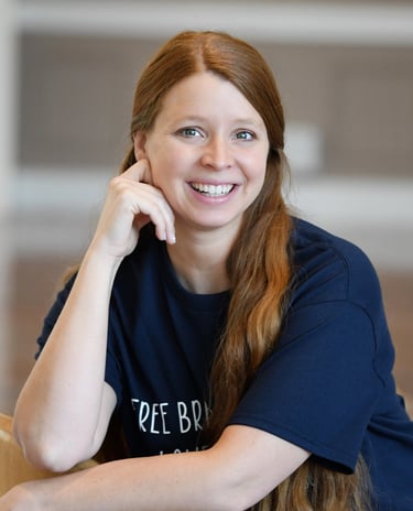 Credit card points and miles podcast host Joanna