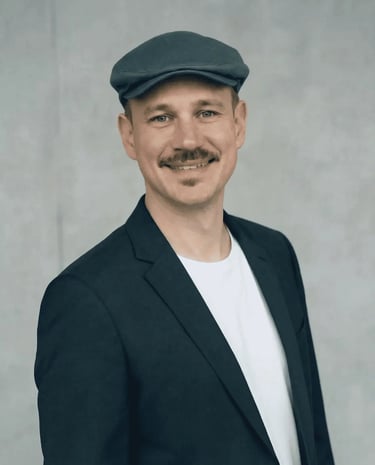 Manuel Reidelbach, Geschäftsführer und Immobilienmakler von Reidelbach Immobilien in Fürth