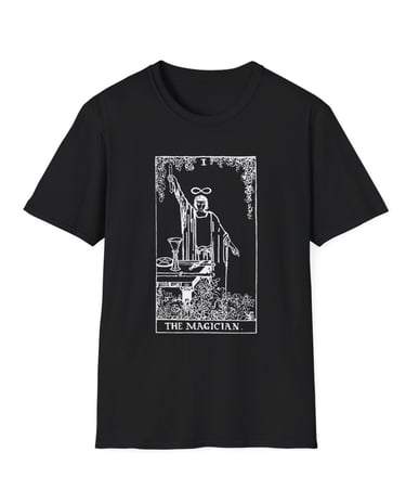 black and white the magican tarot t-shirt