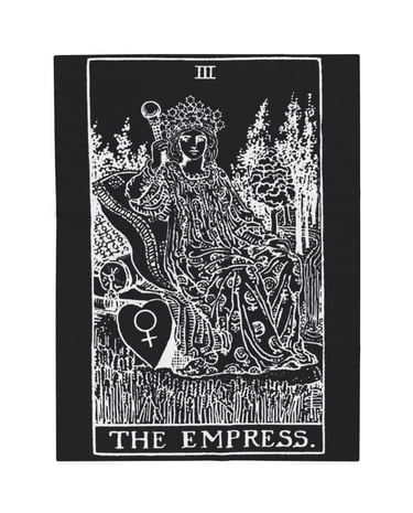 black and white the empress tarot blanket