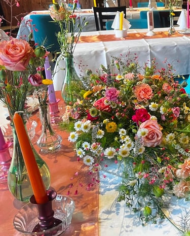 Décoration florale colorée
