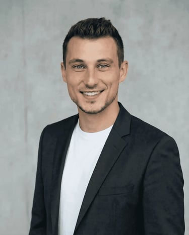 Roman Toponar, Immobilienmakler bei Reidelbach Immobilien, Ansprechpartner für den Immobilienverkauf in Fürth und Umgebung