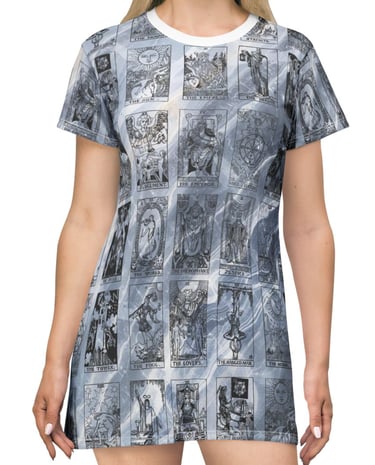 black and blue marble tarot t-shirt dress