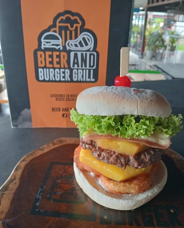 Hamburguesa Artesanal con  200 gr  de carne Angus en Beer and Burger