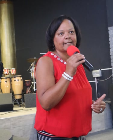 Pastor Fiona