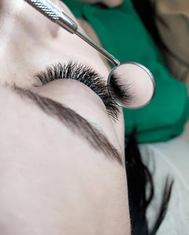 Extensiones de pestañas