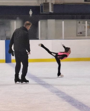 Keith Hudson on ice pair coach and dance coach, British Ice skating camps