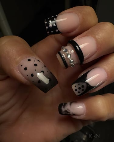 gainage ongle naturel-nail-art-noir-décoration-ongles