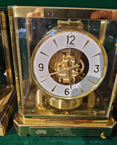 Atmos Clock Model 528-6