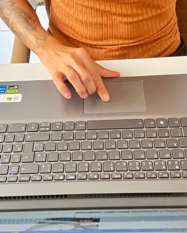 pessoa-usando-computador