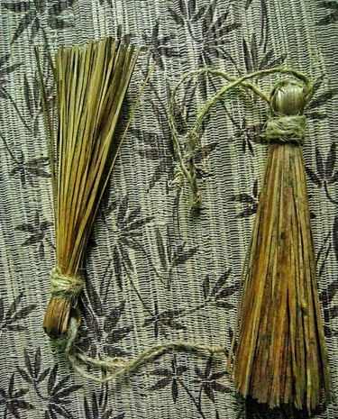 Two natural tassels 