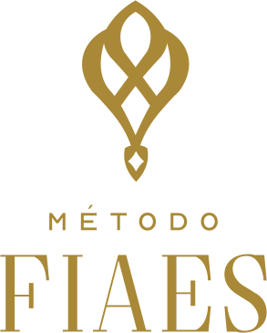 casa-fiaes-logo-metodo