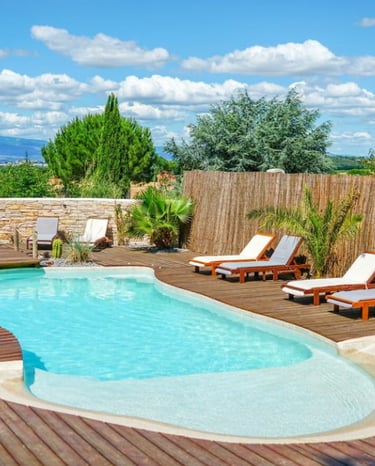 alt="piscine polyester maroc"