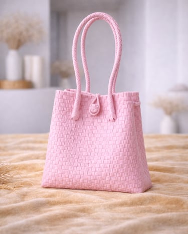 Tas anyaman plastik jali jali warna pink soft handmade, tas anyaman manis dan ramah lingkungan