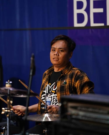Salah Satu TUTOR Drum dari Notasi Music Course Kursus Musik Privat di Kendal