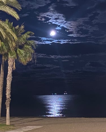 Malaga Espagne lever de lune