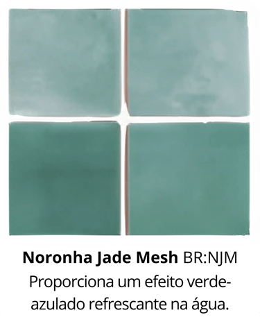 Revestimento cerâmico Noronha Jade da Sul Piscinas em Gravataí, proporciona um efeito verde-azulado 
