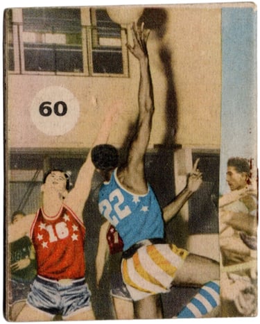 1953 Lampo Sport Magico Booklet #60 Olimpiadi featuring the Harlem Globetrotters