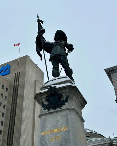 Maisonneuve Statue in Place-d'Armes