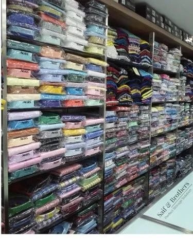Clothing rack for garment store