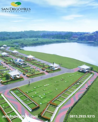 Area makam San Diego Hills Karawang dengan danau, pemandangan asri, rapi dan nyaman untuk ziarah