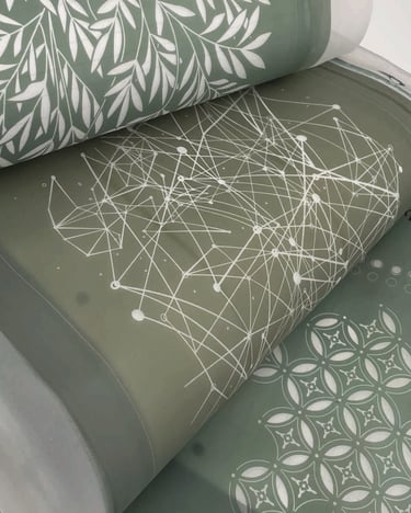 silk screens used for printing on ceramic surfaces