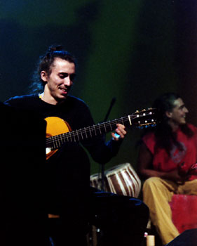 Paco Lomeña y Xavi Turull al fondo.