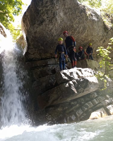 cascade et saut au canyon de Rabou, canyon enfants Serre-Ponçon