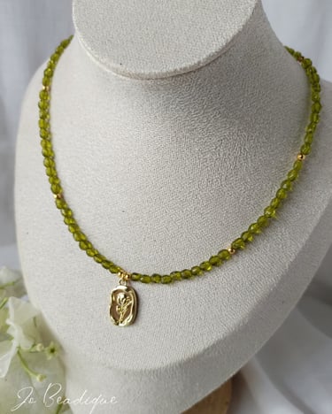 beaded necklace with pendant