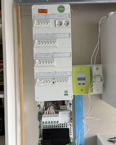 Fourniture et pose de prises de courant et d’éclairage à tours