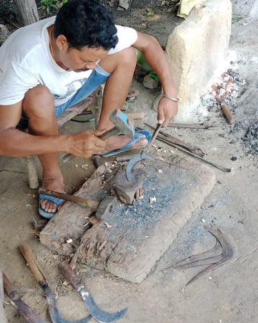 Knife sharpener in Thakurdwara