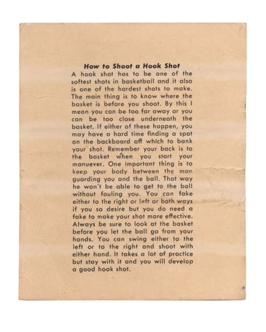 1957-58 Kahn's Wieners Basketball Card Clyde Lovellette (back)