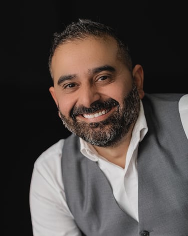 I'm Dave Chauhan - a leadership navigator, author, speaker and a strategist.