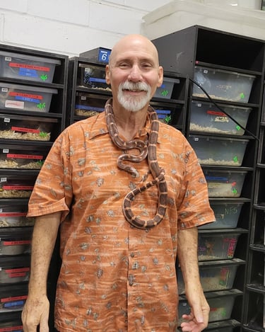 Dennis-Owner-Pet-Den