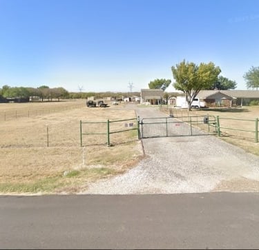 Windy Mane Ranch street view front gate