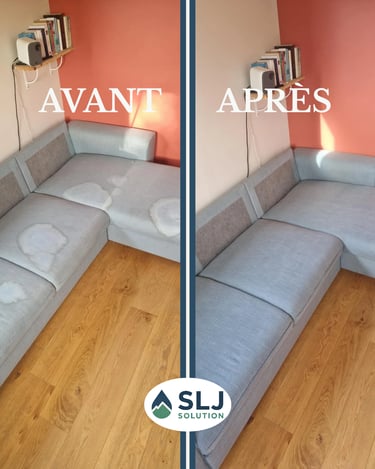 Avant après nettoyage professionnel d’un canapé d’angle gris clair avec auréoles dans un salon moder