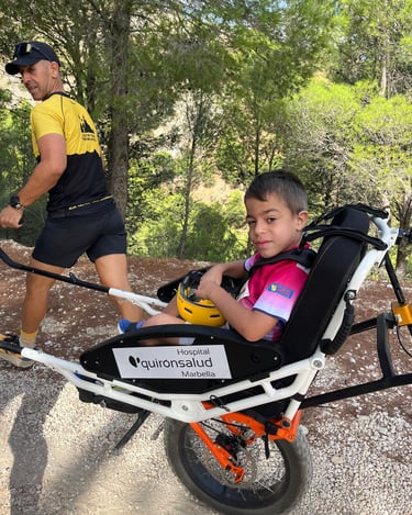 Voluntarios CDUTSB silla Joelette