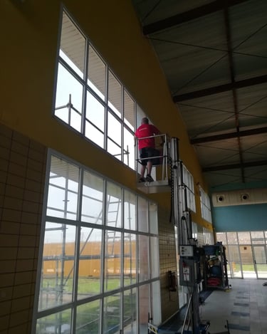 Especialistas en acristalamiento de naves industriales y fachadas de gran formato - Ramsal