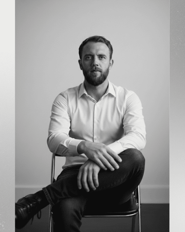 Fotografía corporativa profesional en blanco y negro de Mikhail Davydov