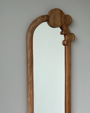 Miroir contemporain artisanale noyer