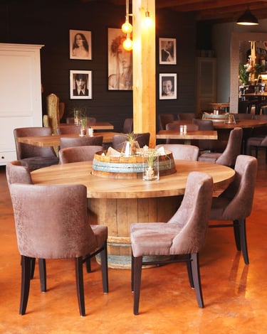 Salle du restaurant terre de mistral-thierry le moel photographe
