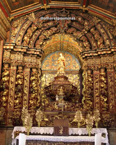 Altar da Capela de Nossa Senhora do Ó em sabará Minas gerais